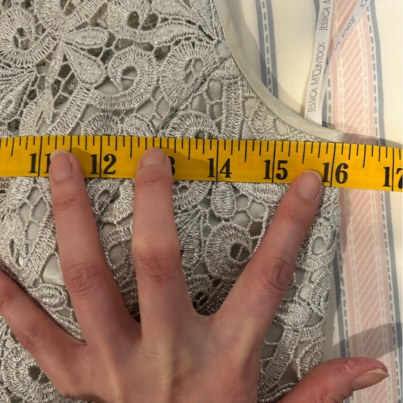 Silver evening gown - Picture 4 of 11